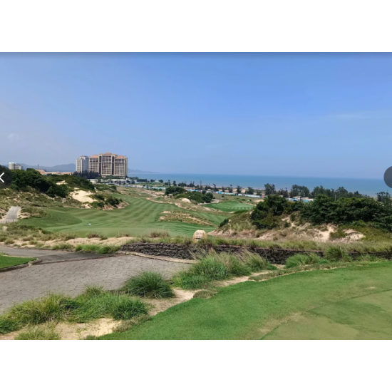 河川斷崖高爾夫球場