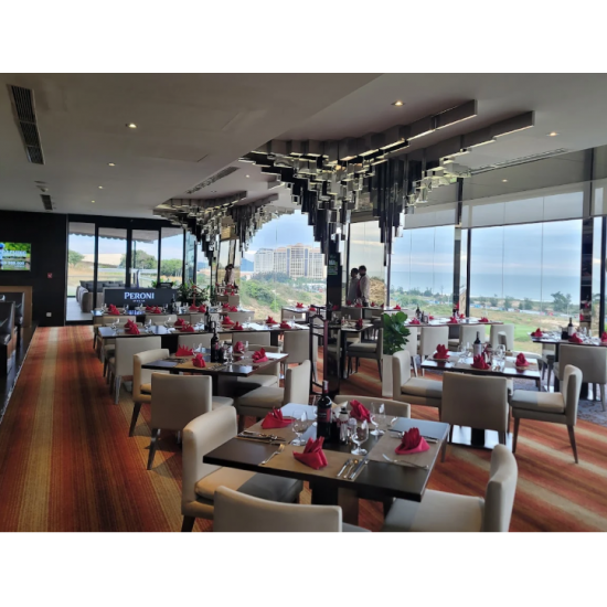 河川斷崖高爾夫球場